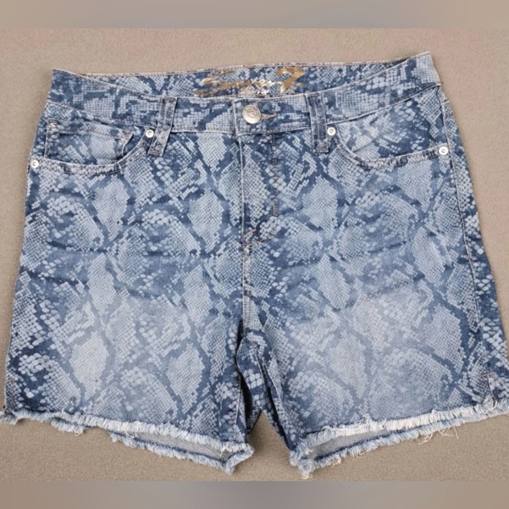 7 For All Mankind Denim Shorts Women's 4 Blue Snake‎ Skin Pattern Cutt Off Jorts